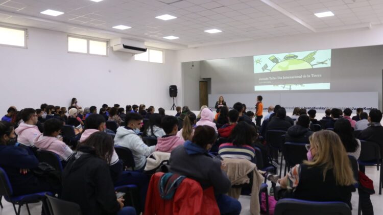 Se realizó una Jornada Taller por el “Día Internacional de la Tierra”