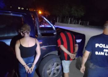 Tras  despliegue policial en calle Pancha Hernández, secuestraron una camioneta por una investigación