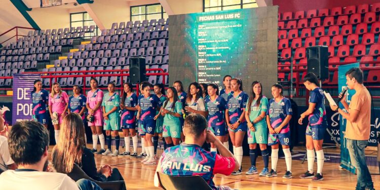 En el Ave Fénix, San Luis FC presentó el plantel que competirá en la Primera “C” de AFA