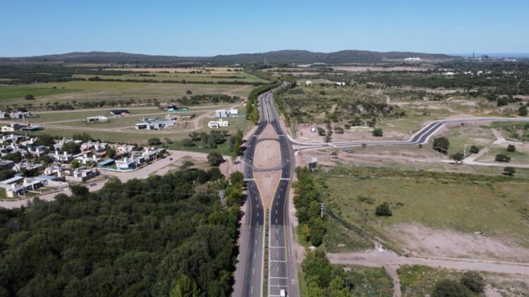 Habilitaron la rotonda y la calle de interconexión entre el barrio 274 Viviendas y la avenida del Viento Chorrillero
