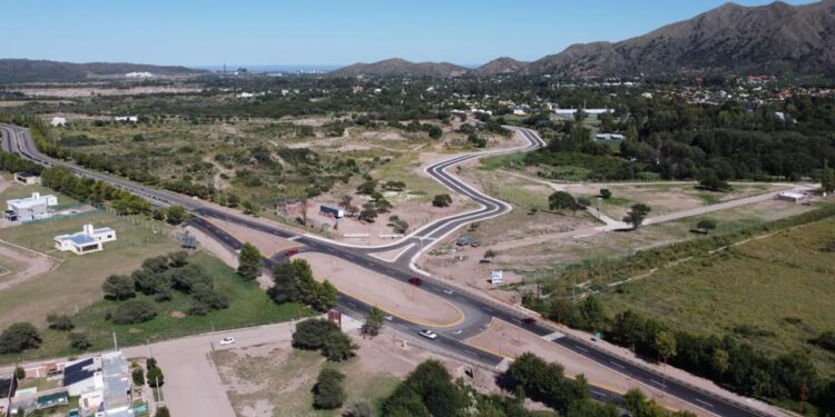 Habilitaron la rotonda y la calle de interconexión entre el barrio 274 Viviendas y la avenida del Viento Chorrillero