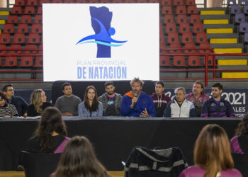 En el Ave Fénix el Gobierno provincial presentó el programa “El deporte va a la escuela”