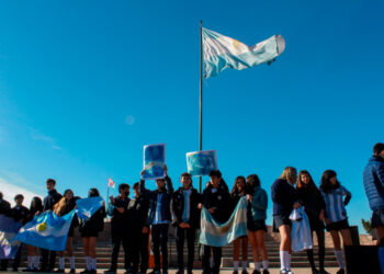 En el Monumento al Pueblo Puntano de la Independencia se realizó un acto por el 25 de mayo