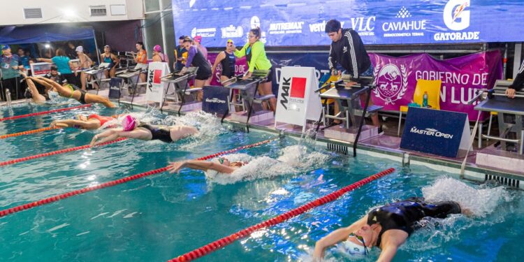 Con José Meolans y 300 nadadores de todo el país, San Luis fue sede del M2O Máster Open de Natación