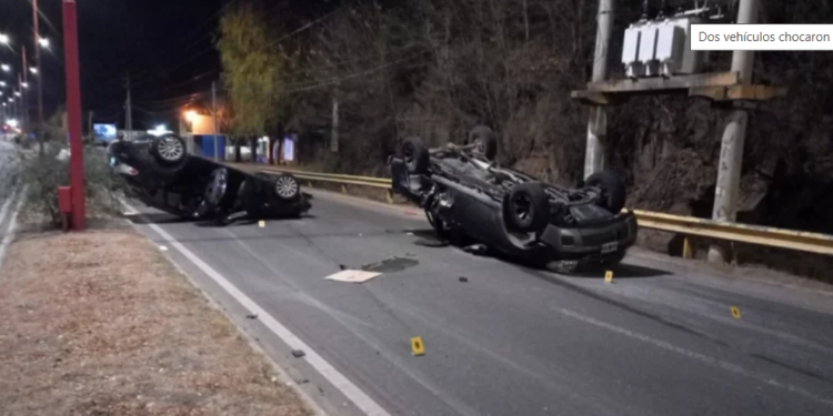 Choque y vuelco de dos vehículos en Av. Pte Perón