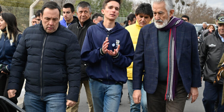 LOS ESTUDIANTES VALORARON EL HOMENAJE A LOS HÉROES DE LA GUERRA