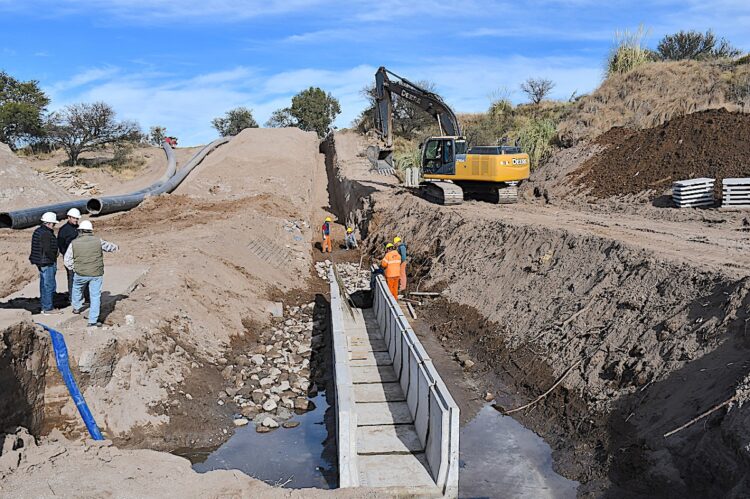 El Gobierno provincial amplió la obra del acueducto La Florida II y beneficiará al Volcán, Juana Koslay, La Punta y San Luis