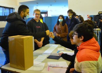 En la Escuela Técnica N°37 “Ing. Germán Avé Lallemant” se eligen los representantes para el Centro de Estudiantes