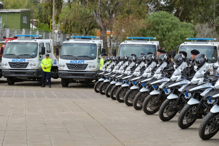 En poco más de un año, la Policía Provincial sumó 560 nuevos vehículos para la lucha contra el delito