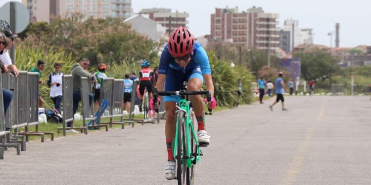 Ciclismo: Representó a San Luis en los Juegos Evita, es de Juana Koslay, y la eligieron para la selección nacional