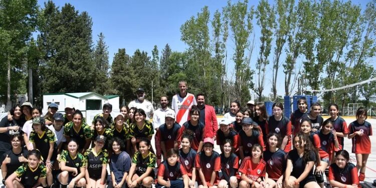 Pasó la Expo Federal de River por el Ave Fénix