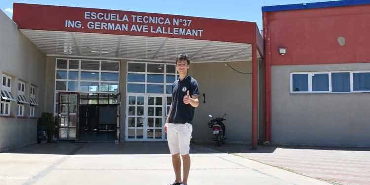 Estudiantes ganadores regionales de un certamen nacional de escuelas técnicas contaron su experiencia