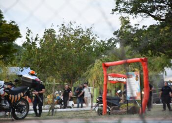 Heridos, varios disturbios, alcohol, falta de controles y exceso de personas en el Parque Acuático Municipal de La Punta