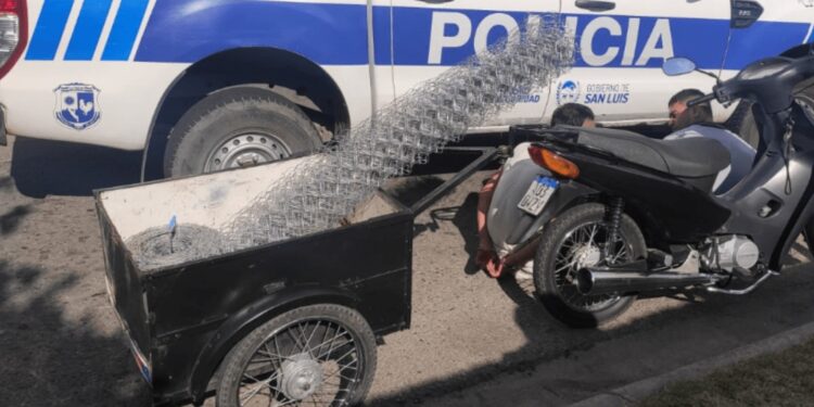 Detuvieron a dos hombres que robaron elementos de la planta potabilizadora de avenida El Portezuelo