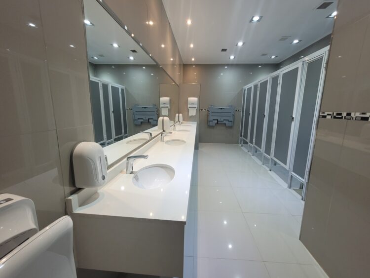 EDIRO estrena nuevos y modernos sanitarios