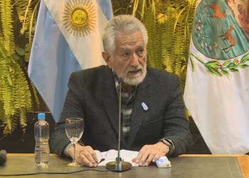 El gobernador anunció un nuevo aumento salarial y créditos blandos para la administración pública