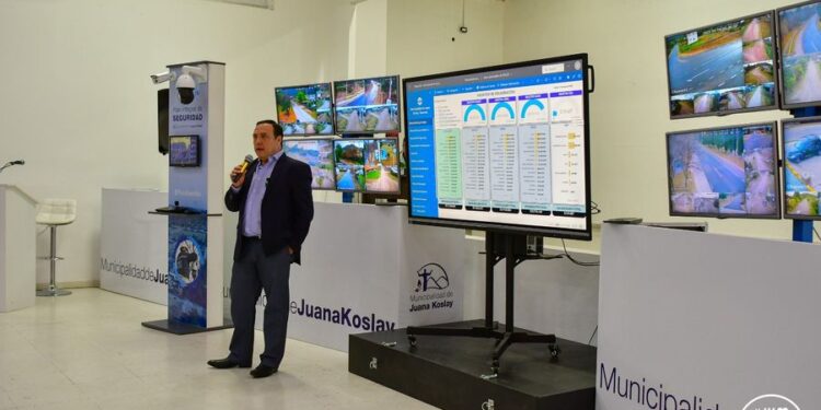 Se realizó en el Centro Cultural el primer Foro de Seguridad Ciudadana.