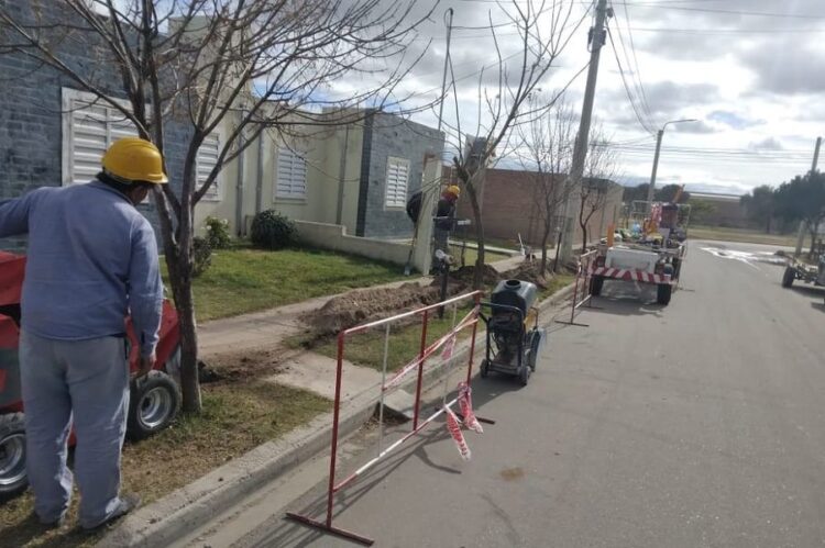 Gas Natural: El Gobierno provincial tiene en marcha obras que beneficiarán a más de 9700 familias