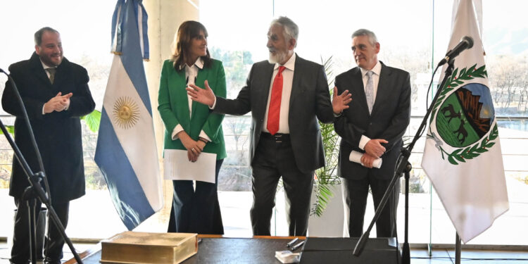 El gobernador designó a Roald Cattaneo como nuevo fiscal de Estado