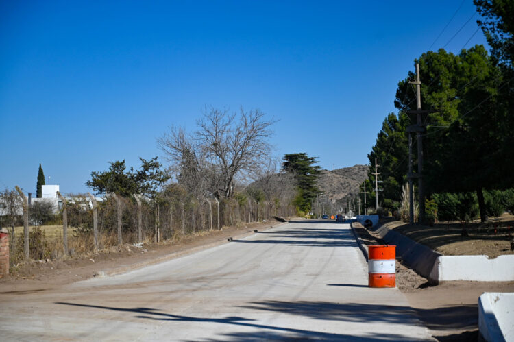 Transitabilidad y jerarquización: el Gobierno provincial trabaja para mejorar los accesos a Juana Koslay