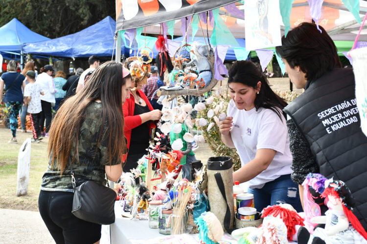 Feria de Pequeños y Medianos Productores: “Esto es una vidriera, es hacerse conocer”