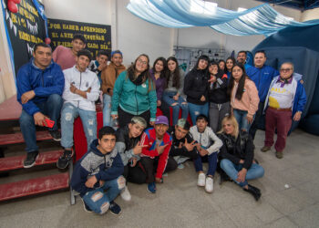El Parque Astronómico compartió una tarde de ciencia con alumnos de Donovan