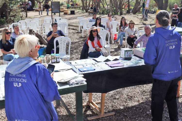 La ULP participó de la Primera Feria Verde en Eco Parque Cruz de Piedra