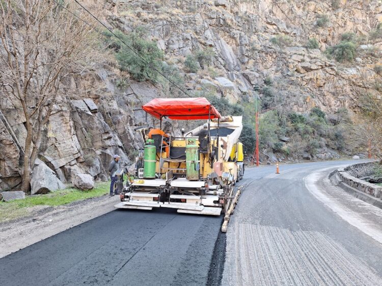 Mejora de los accesos a Juana Koslay: una obra que avanza en varios frentes