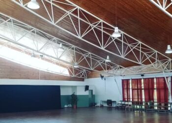 Refaccionan el natatorio y el edificio de la escuela “Cabo Principal Fabricio Alcaraz” de El Volcán