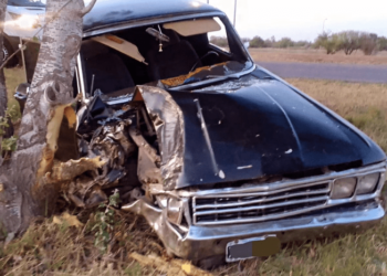 Tres jóvenes resultaron heridos tras chocar contra un árbol en la autopista de las Serranías Puntanas