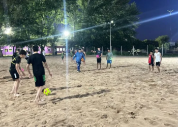 En el Ave Fénix se realizó la prueba de jugadores para el fútbol playa