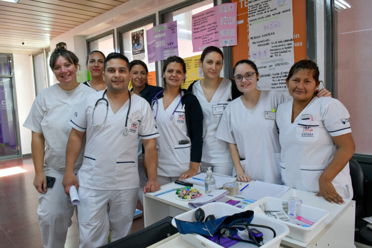 Estudiantes de enfermería brindaron charlas sobre prevención y promoción de la salud