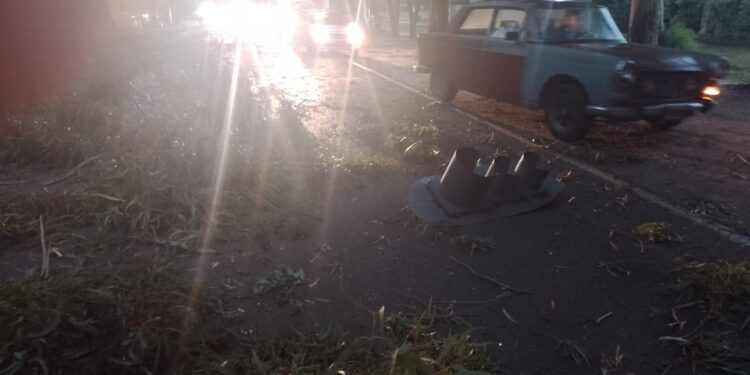 La tormenta destrozó un semáforo en Juana Koslay