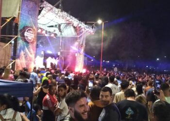 La fiesta del “Árbol de tus Sueños”, súper convocante en su primer noche