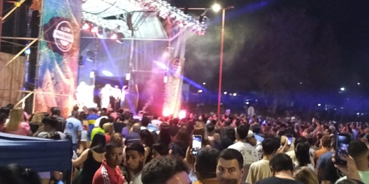 La fiesta del “Árbol de tus Sueños”, súper convocante en su primer noche