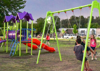Incorporan nuevos juegos en el Parque Urbano