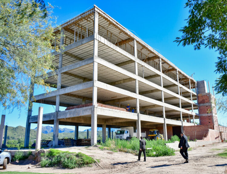 El intendente acompañó el nuevo emprendimiento en hotelería que traerá 40 nuevas fuentes de trabajo