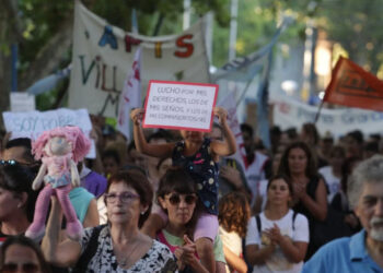 Gremios de Educación marcharon en San Luis, Villa Mercedes y Merlo