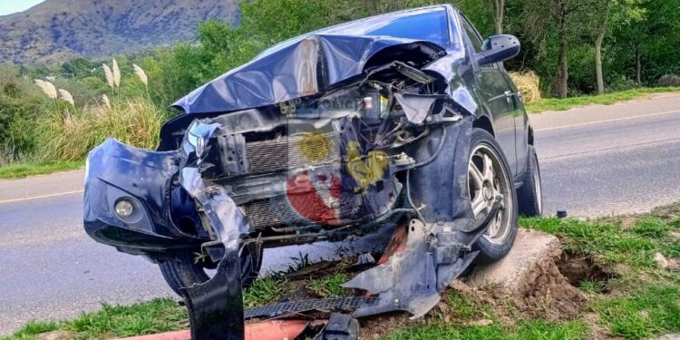 Una mujer herida en un accidente en autopista Los Puquios