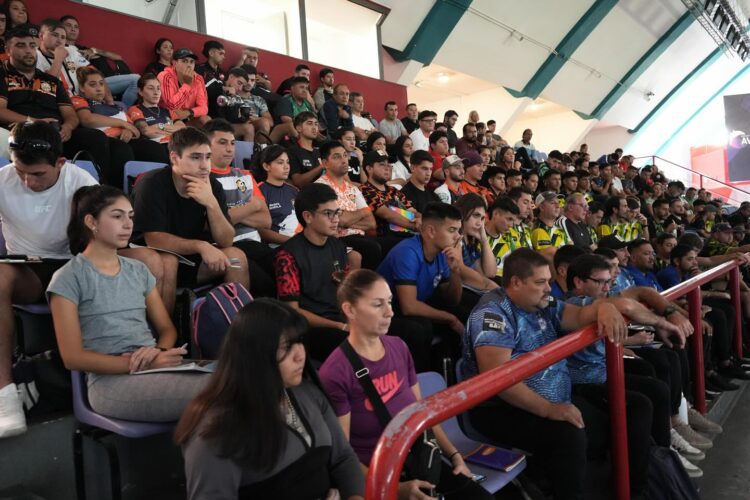 Ave Fénix: Con una capacitación a 150 entrenadores, pusieron en marcha el programa ‘Bases del Futuro’