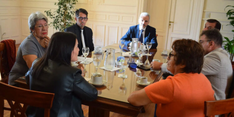 Autoridades Judiciales dialogaron con vecinos de Juana Koslay por temas de inseguridad