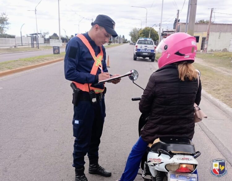 La Policía realizó distintos operativos de prevención en San Luis y Juana Koslay