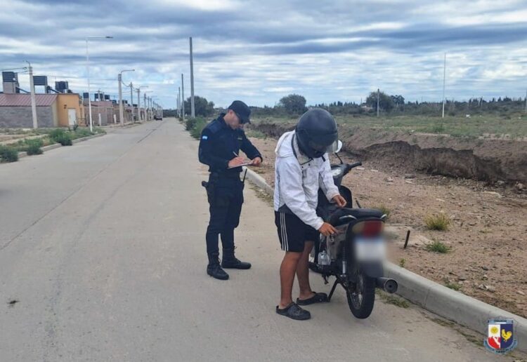 La Policía realizó distintos operativos de prevención en San Luis y Juana Koslay