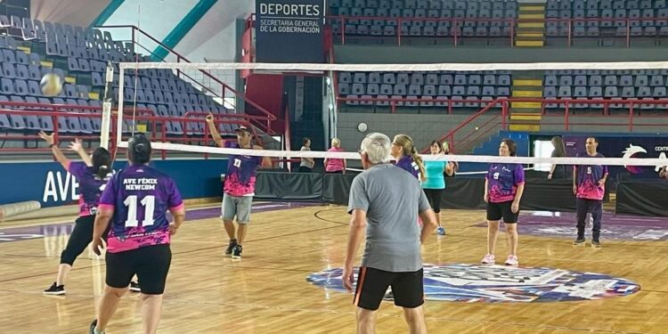 Para los adultos mayores, llegó la hora de hacer ‘Grandes Amigos’