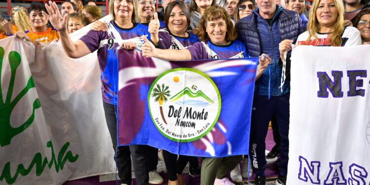 En el “Ave Fénix” se presentó el programa que continúa con la política de deporte para adultos mayores