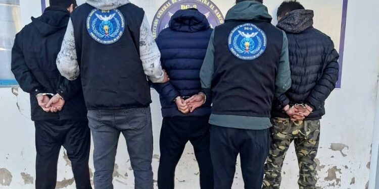 Enviaron a la cárcel a tres hombres que manejaban dos kioscos de drogas en Juana Koslay