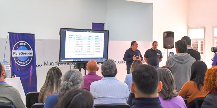 Presentan un nuevo diseño en las boletas de consumo que permite ver el histórico de cada usuario