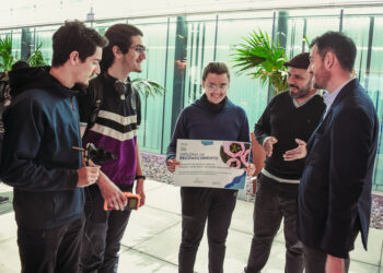 La Escuela Técnica N°37 desarrolla un proyecto de caracterización de viento en Casa de Gobierno