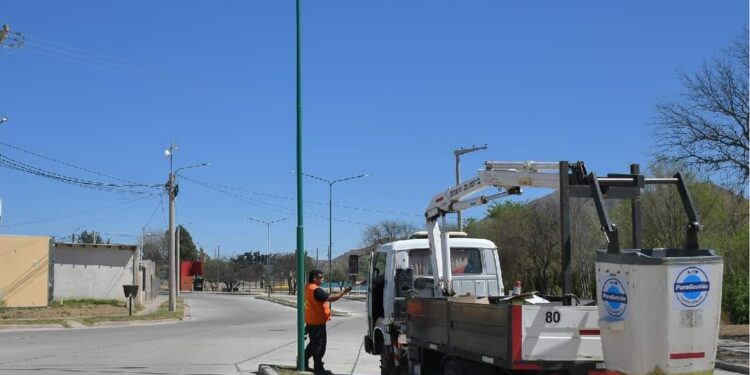 Nuevas luminarias para el barrio 274 viviendas