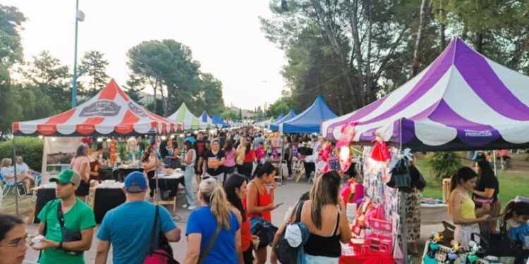 Multitudinaria convocatoria en la última Expo Emprendedores del año